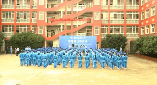 志愿青春翱翔蓝天 江航职院350名青年志愿者倾情护航南昌飞行大会